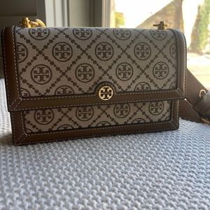 Tory Burch logo crossbody